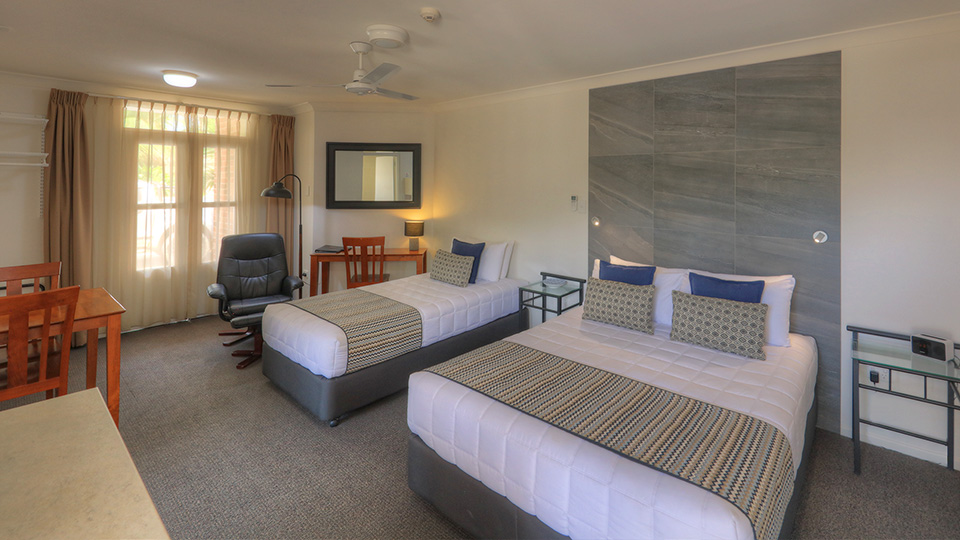 deluxe twin rooms